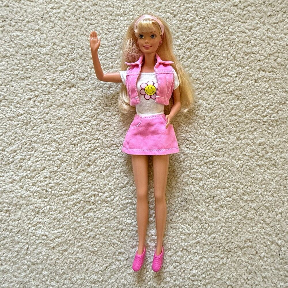 VNTG 1996 - Share A Smile Barbie Doll #17247 Mattel Special Edition Daisy Flower - Picture 3 of 11